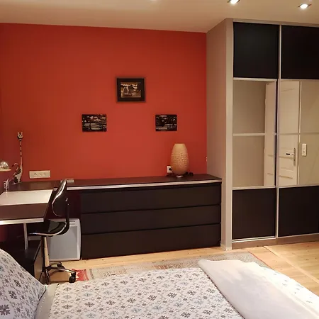 D'hotes De La Vaine Bed and Breakfast 3*